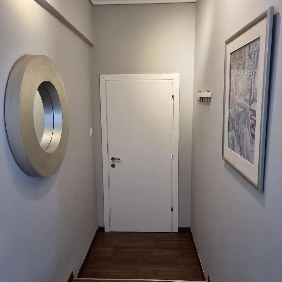 Apartament Red Rooms Tsimiski 60 Salonic Grecia